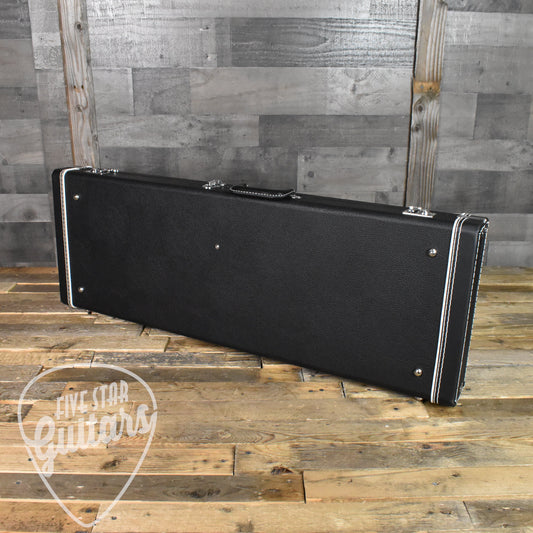 Fender Classic Series Case Strat/Tele - Black