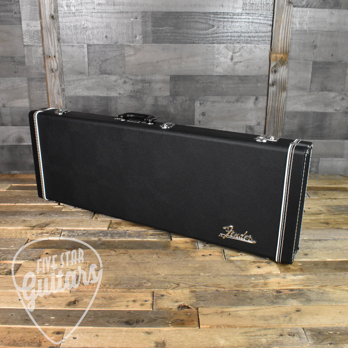 Fender Classic Series Case Strat/Tele - Black