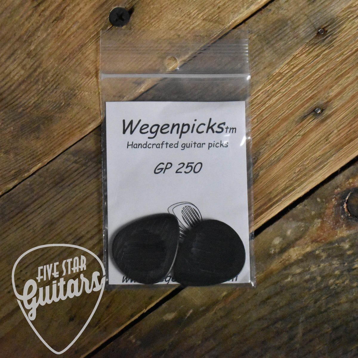 Wegenpicks 2.5mm Black Gypsy Jazz Pick Right-Handed Bevel - 2 Pack - GP250B
