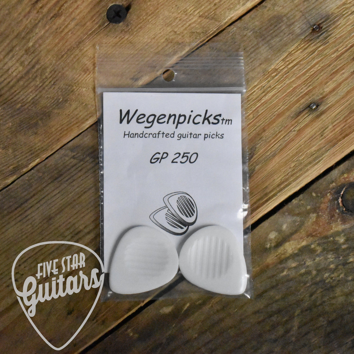 Wegenpicks 2.5mm White Gypsy Jazz Pick Right-Handed Bevel - 2 Pack - GP250