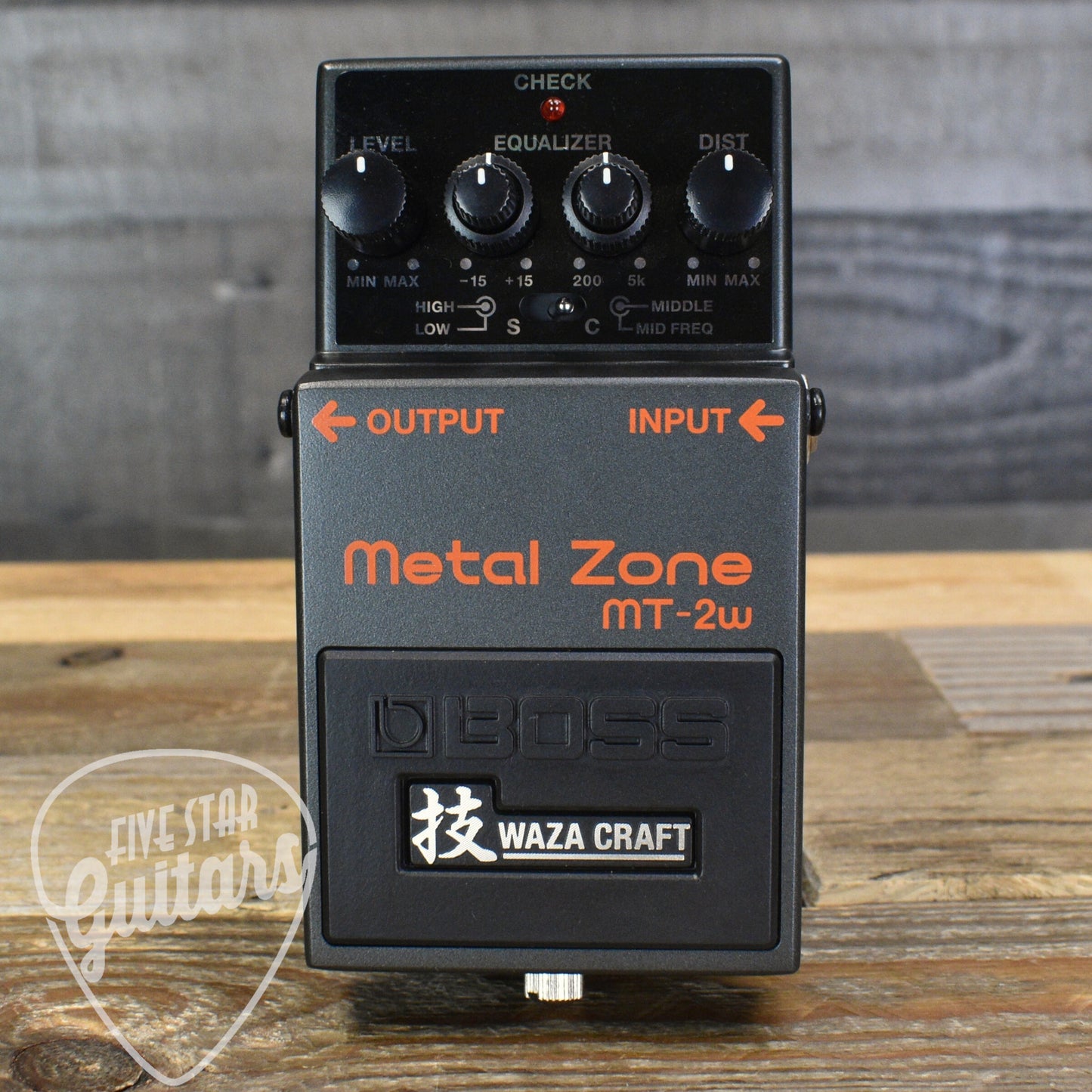 BOSS MT-2W Waza Craft Metal Zone