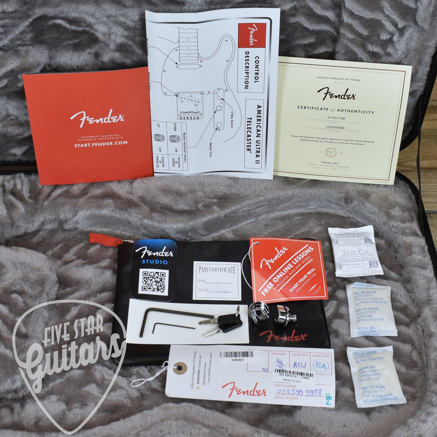 Fender American Ultra II Telecaster Ebony Fingerboard - Texas Tea with Deluxe Molded Case