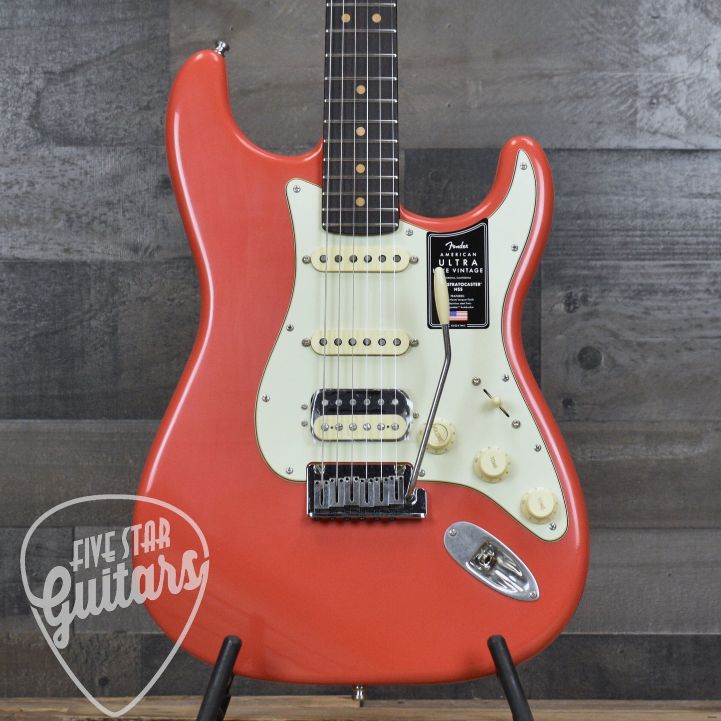 Fender American Ultra Luxe Vintage '60s Stratocaster HSS - Fiesta Red with Fender Deluxe Hardshell Case