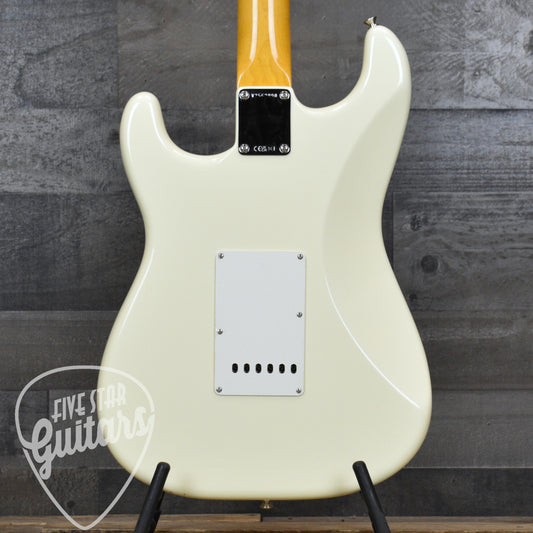 Fender American Vintage II 1961 Stratocaster Rosewood Fingerboard - Olympic White with Hard Shell Case