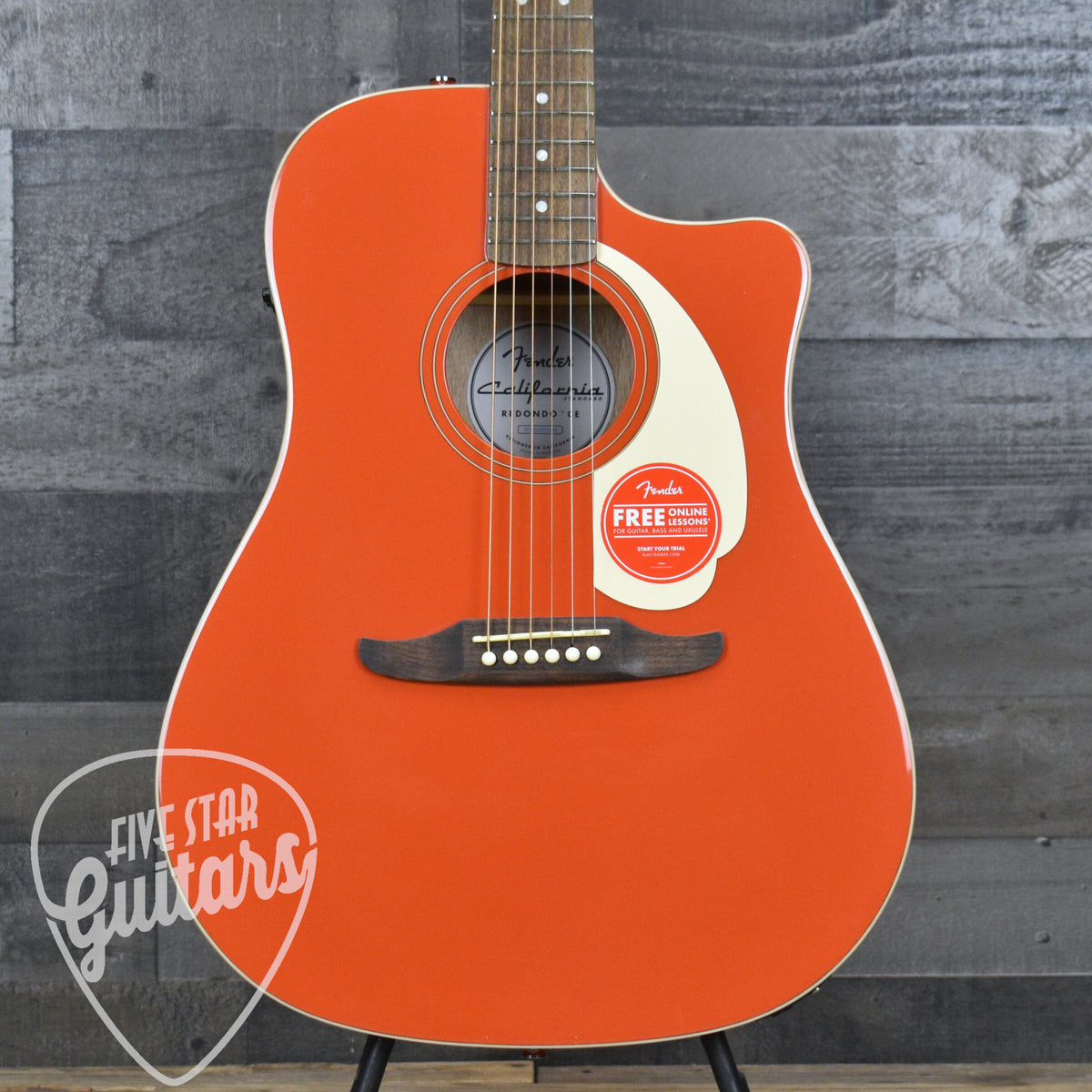 Fender California Standard Redondo CE Spruce Top Ivory Pickguard - Fiesta Red