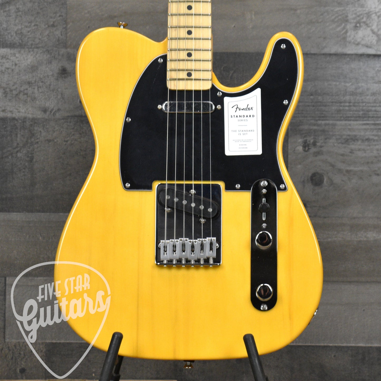 Fender Standard Telecaster Maple Fingerboard - Butterscotch Blonde