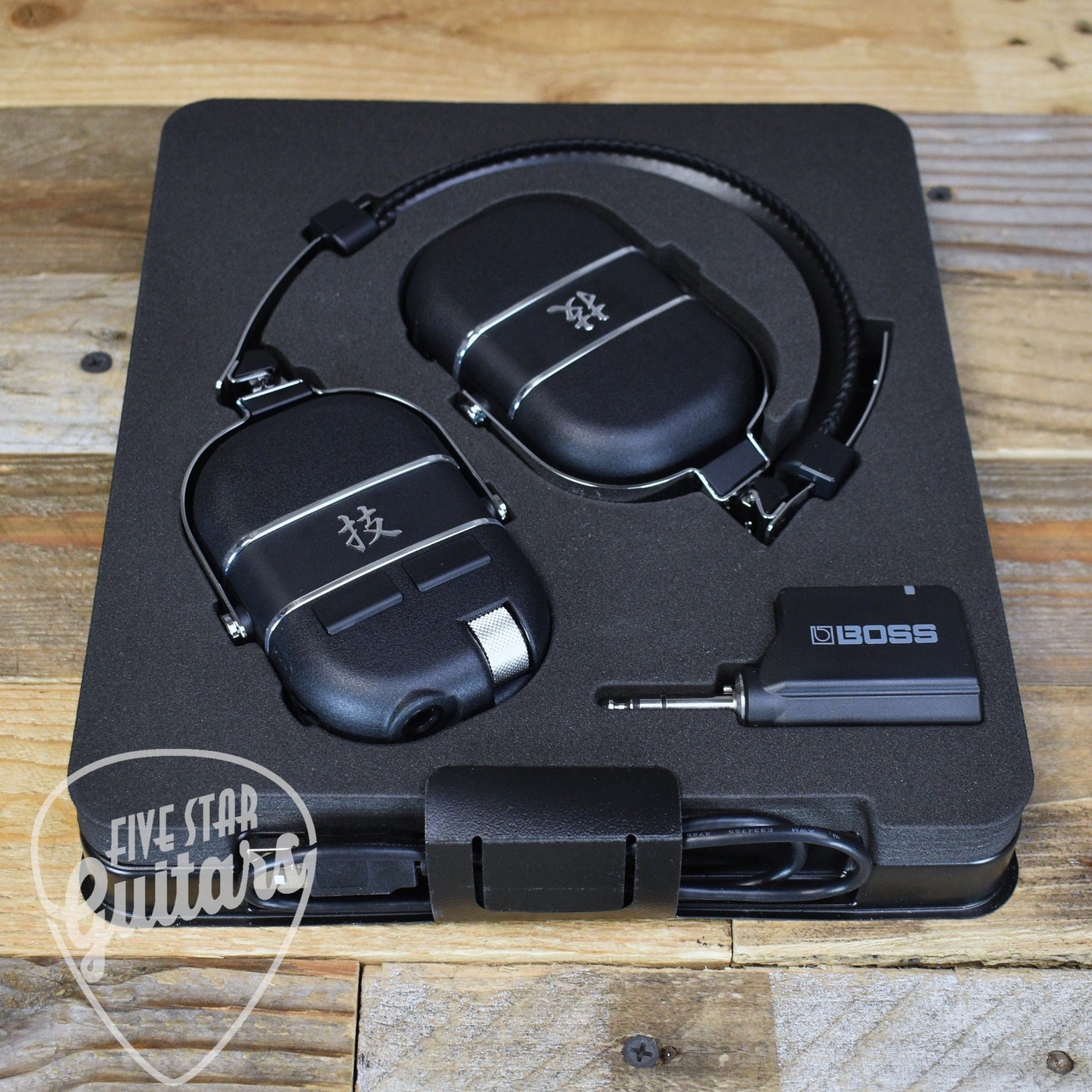 Pre-Owned BOSS WAZA-AIR Wireless Guitar Amplification System - Paul Gilbert Collection