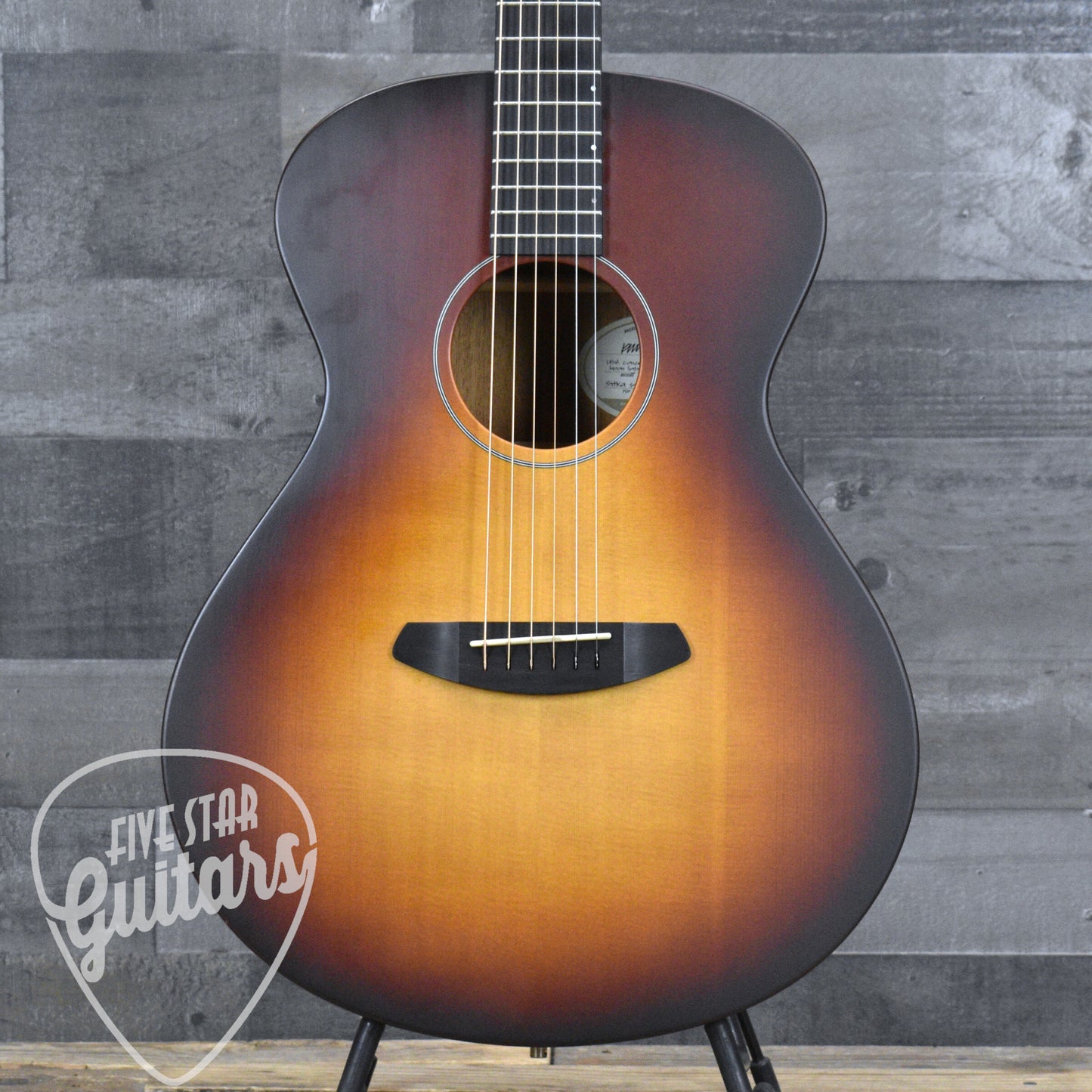 Pre-Owned Breedlove Moonlight Concert - Sunburst with Hardshell Case
