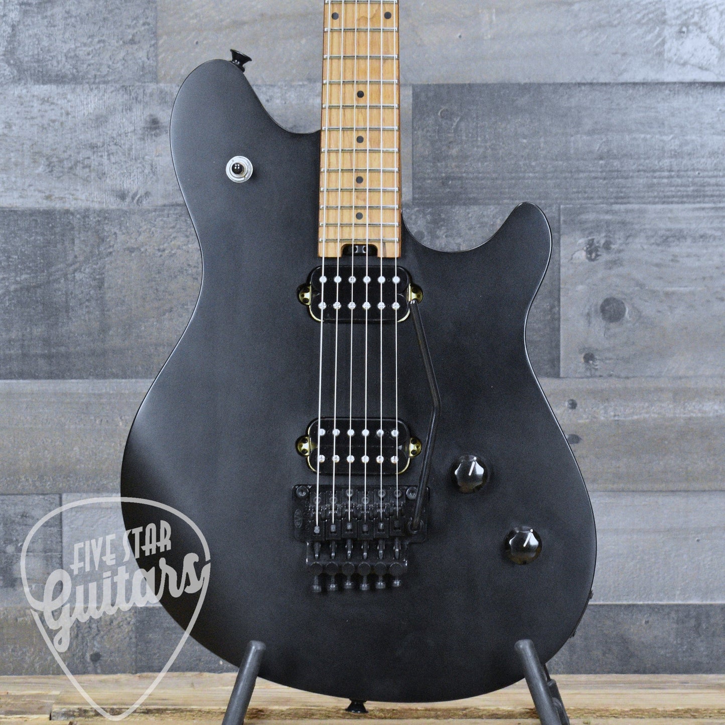 Pre-Owned EVH Wolfgang WG Standard - Bomber Black with Hardshell Case