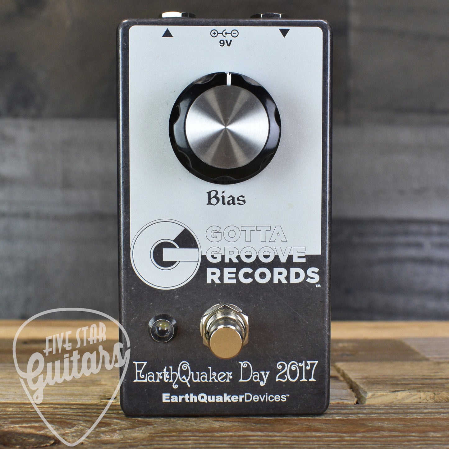 Pre-Owned EarthQuaker Devices Erupter Fuzz - Earthquaker Day 2017 Limited Edition