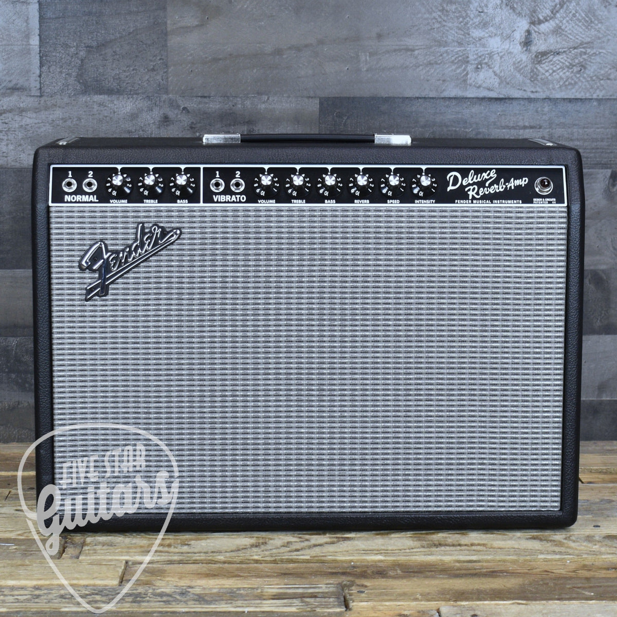 Pre-Owned Fender '65 Deluxe Reverb Reissue