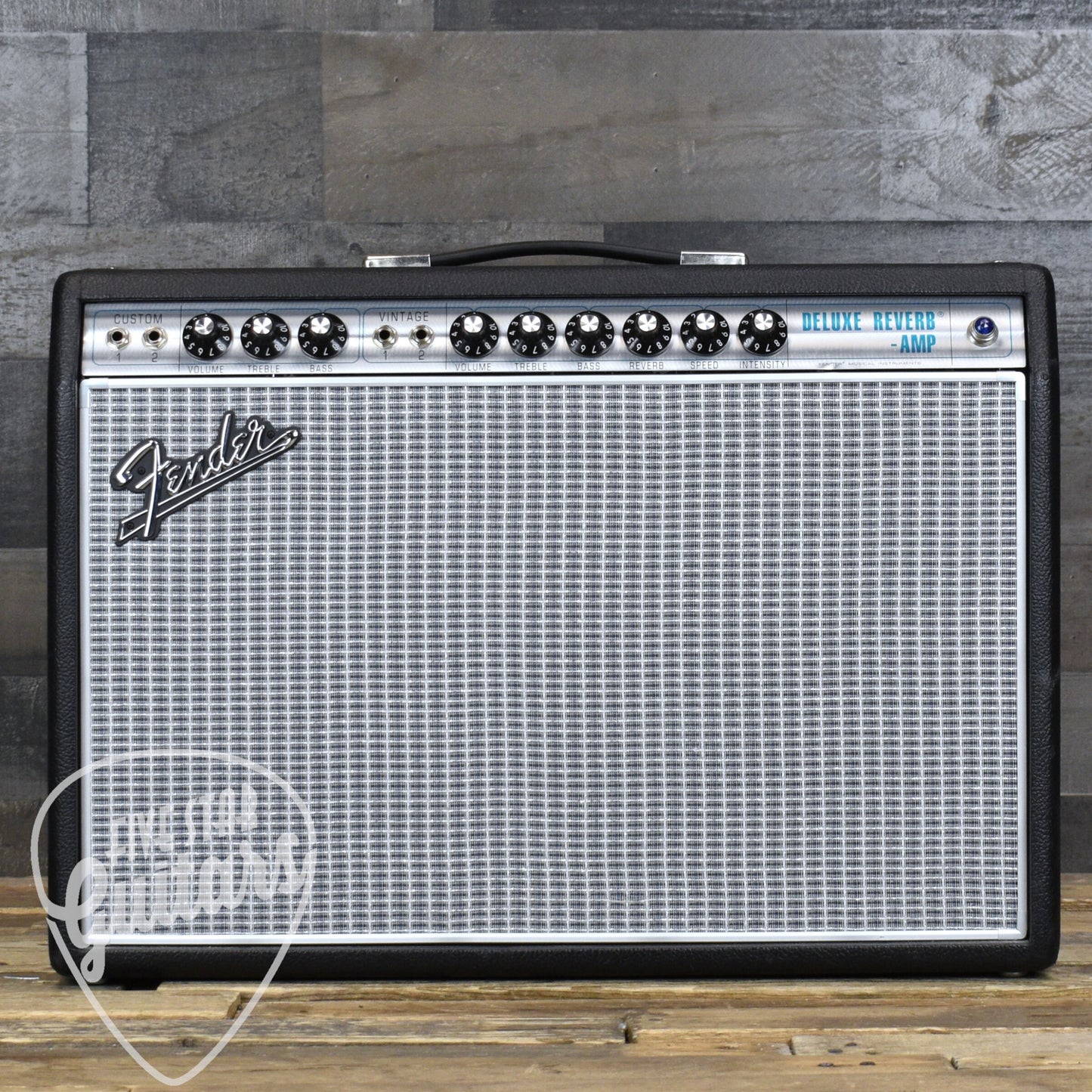 Pre-Owned Fender '68 Custom Deluxe Reverb w/ Cover and Footswitch