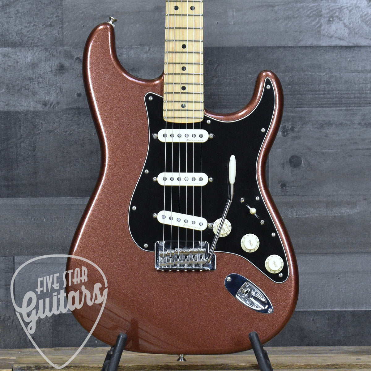 Pre-Owned Fender Deluxe Roadhouse Stratocaster - Classic Copper