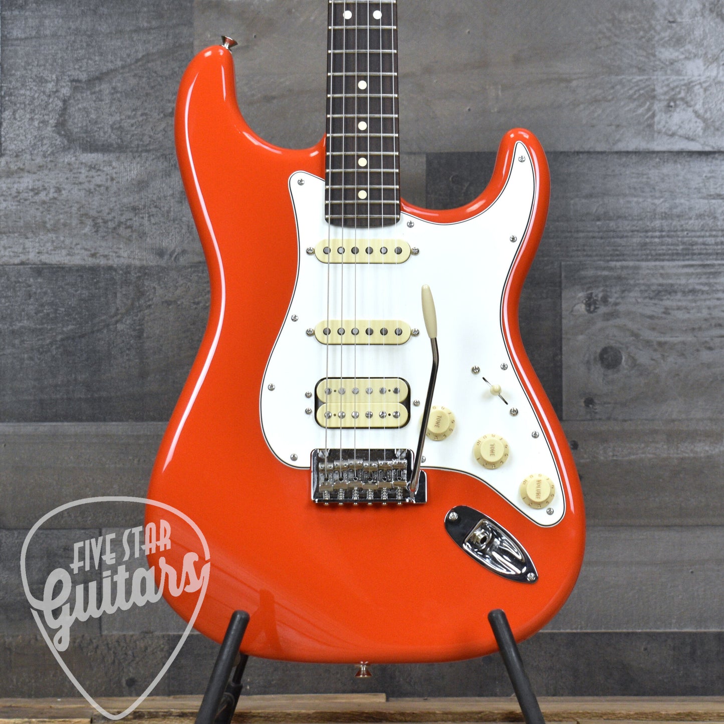 Pre-Owned Fender Player II Stratocaster HSS - Coral Red