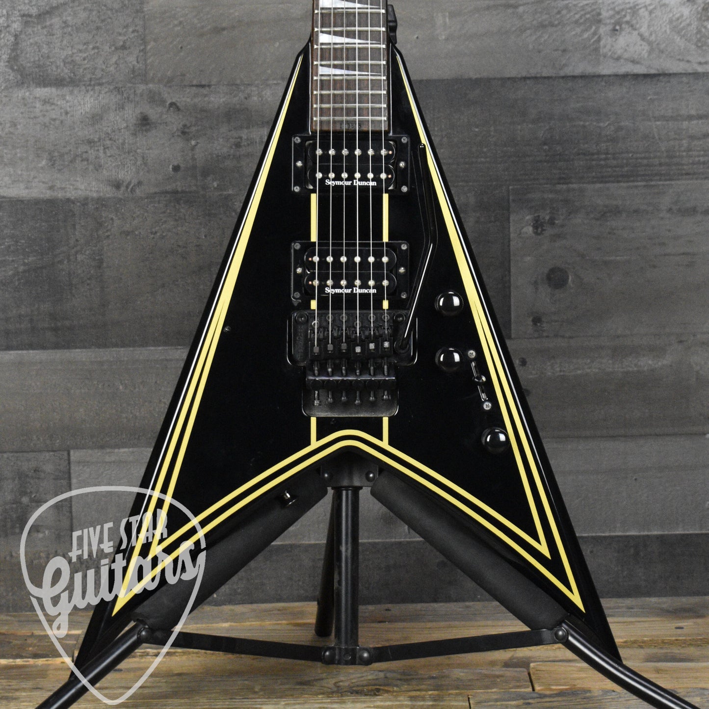 Pre-Owned Jackson King V KV5FR with Molded V Hard Shell Case