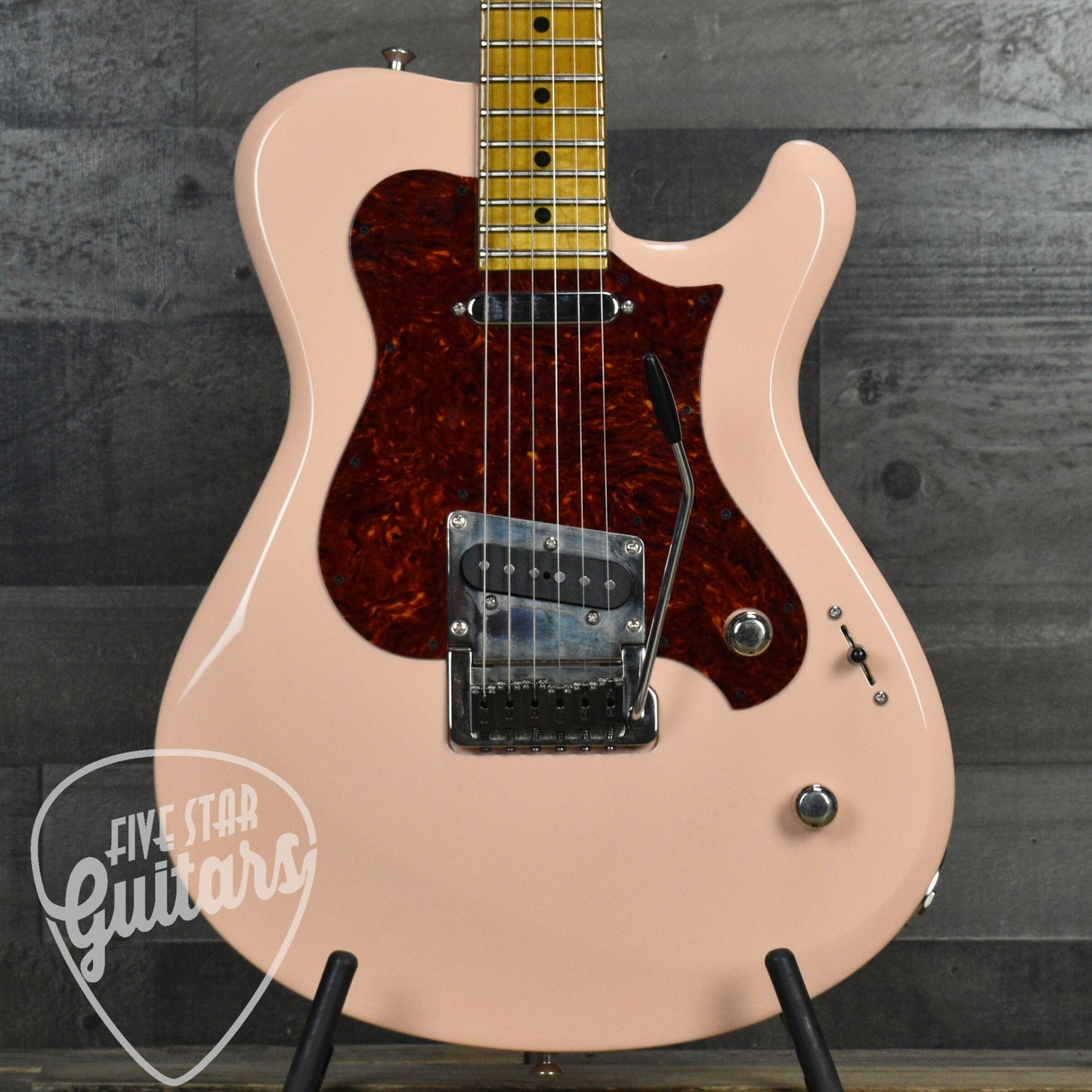 Pre-Owned Knaggs Choptank "T" Trem - Shell Pink with Hard Shell Case
