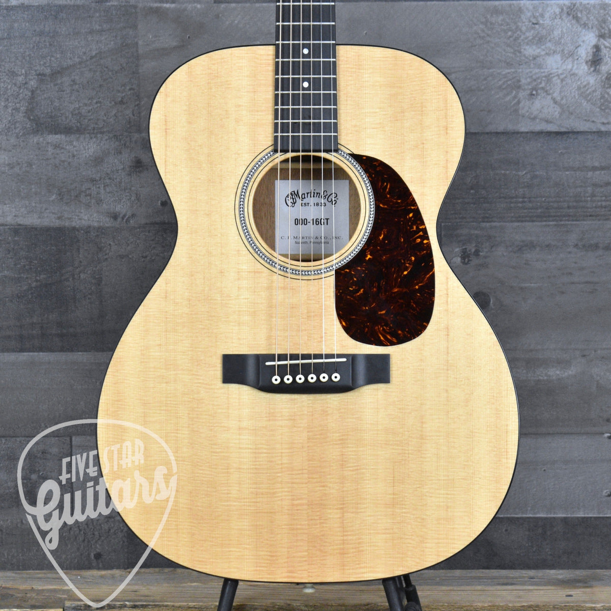 Pre-Owned Martin 000-16GT - Natural with Hardshell Case