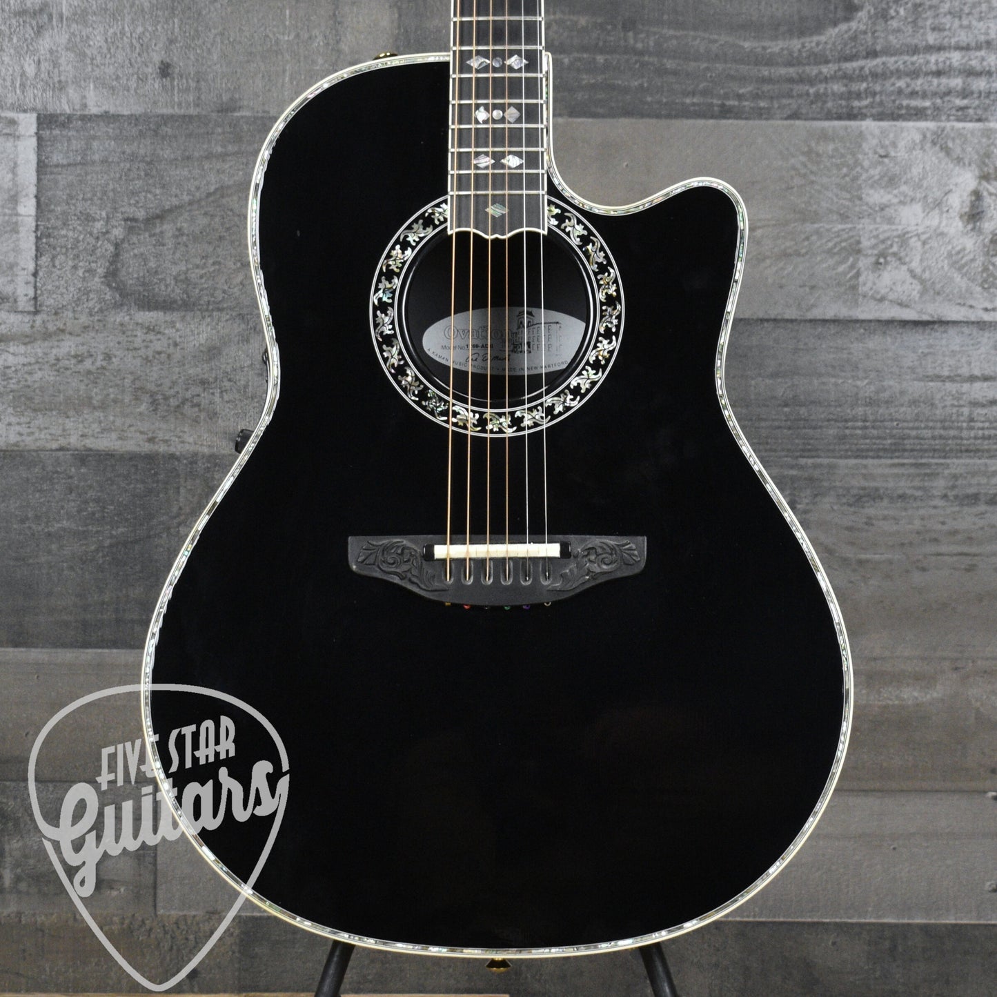 Pre-Owned Ovation 1769 ADII Al DiMeola - Black with Hard Shell Case