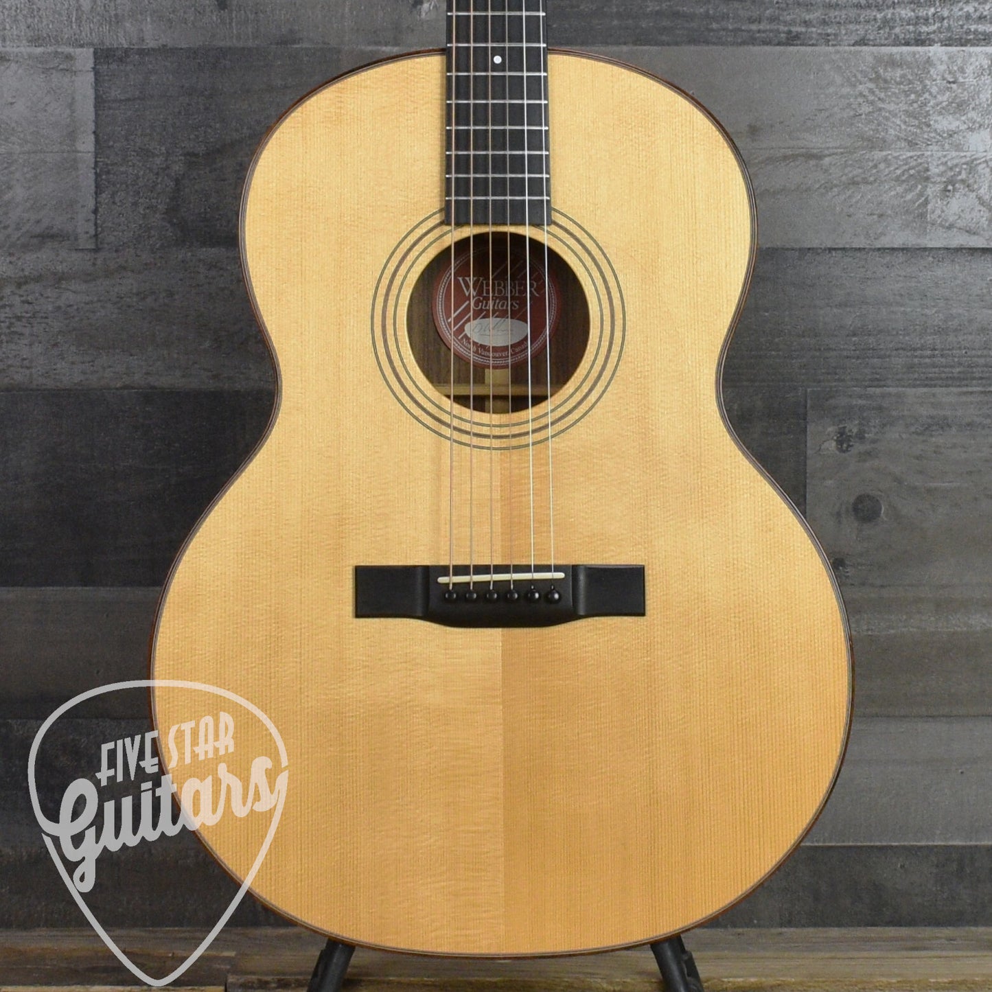Pre-Owned Webber Roundbody with Hard Shell Case
