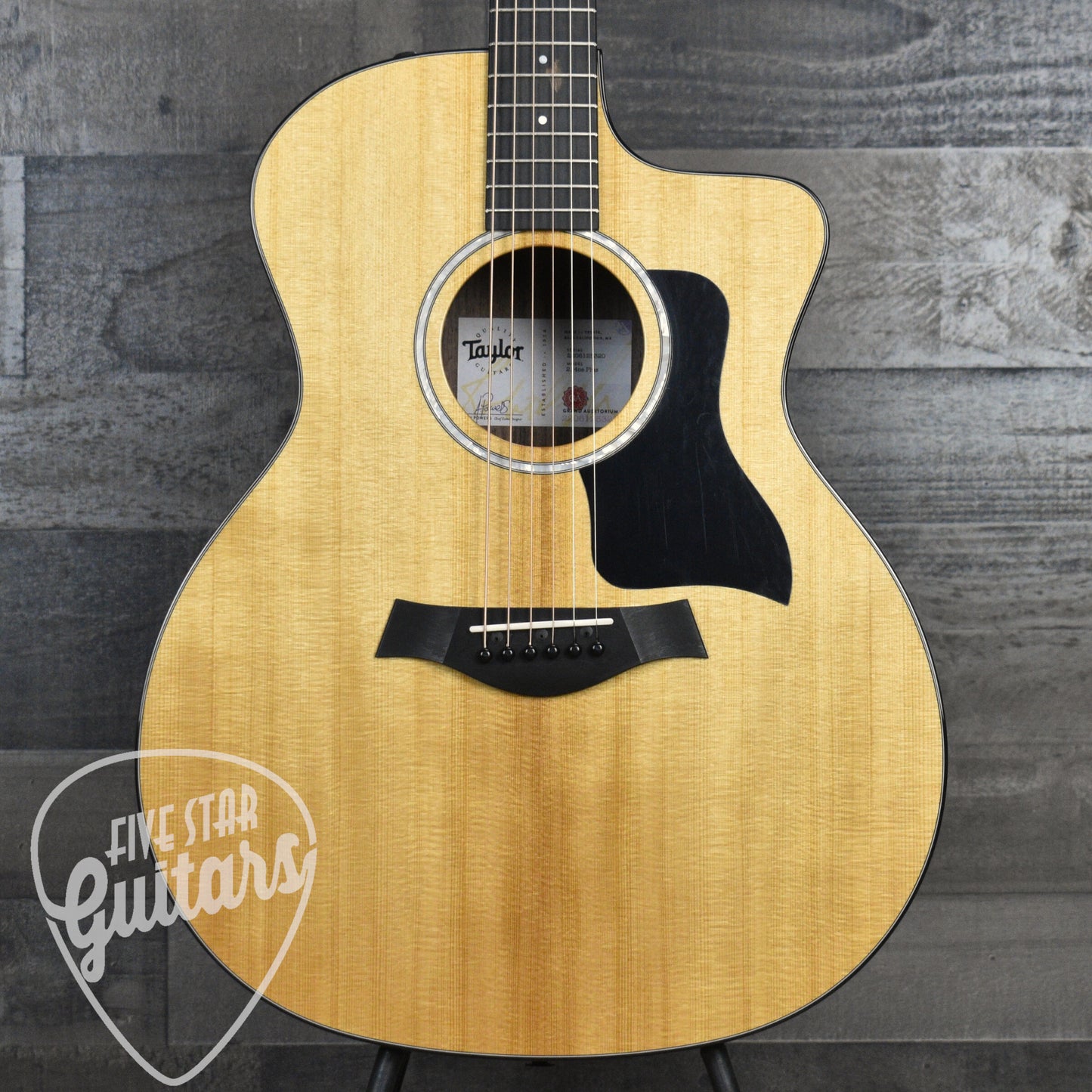 Taylor 214ce Plus with Aerocase