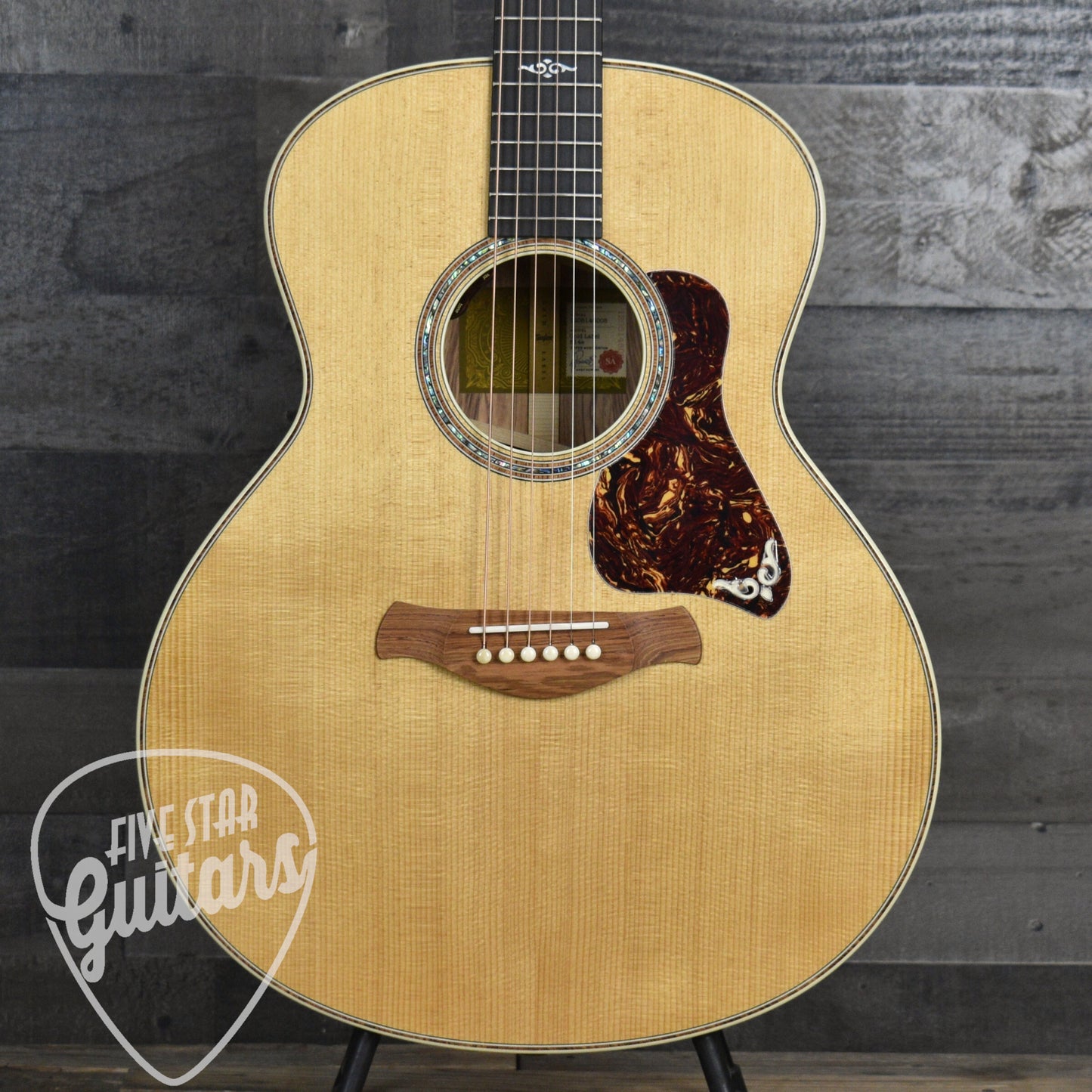 Taylor Gold Label 814e - Natural with Hardshell Case
