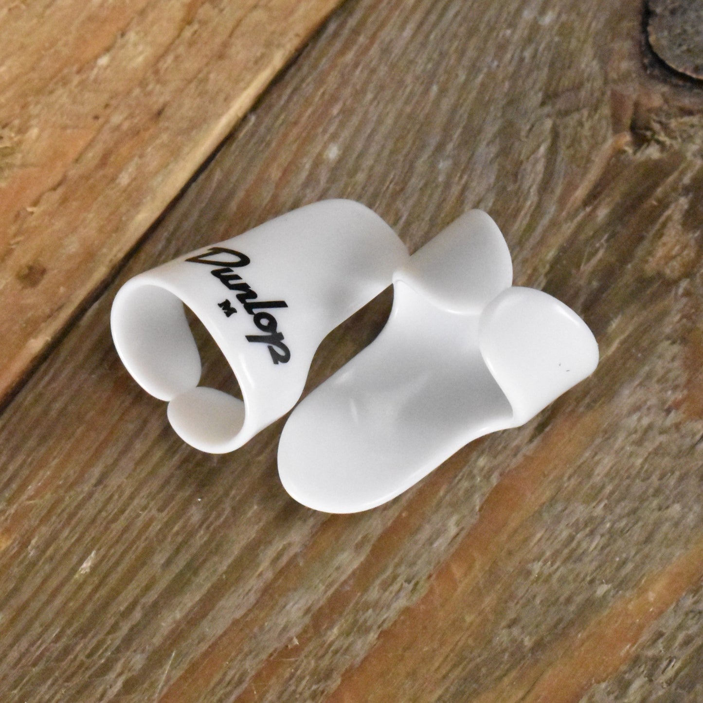 Dunlop Medium White Finger Pick - Single