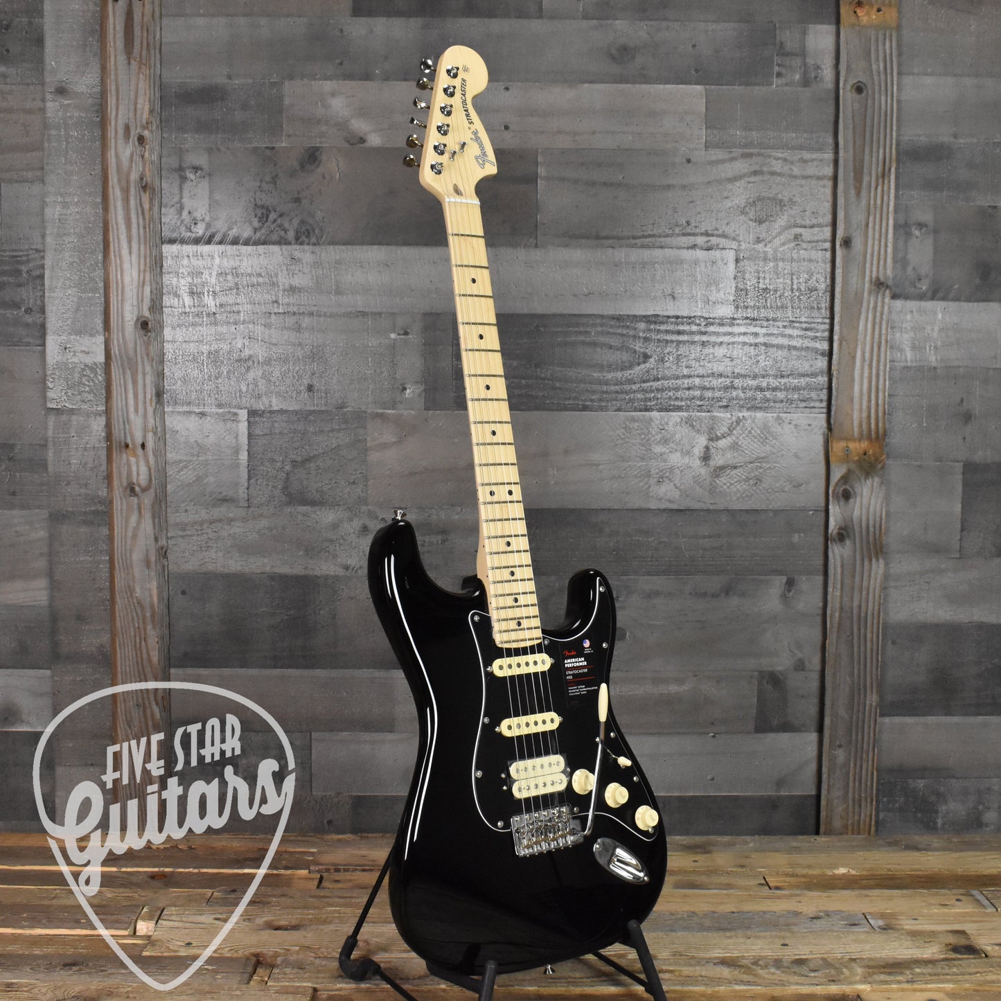 Fender American Performer Stratocaster HSS Maple Neck - Black with Gig Bag