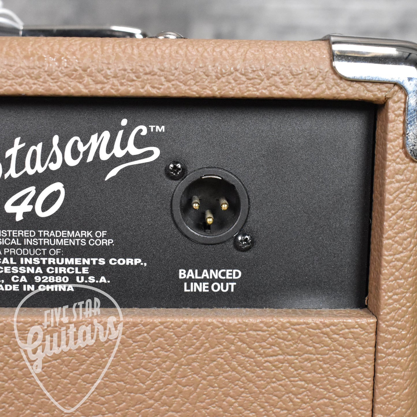 Fender Acoustasonic 40