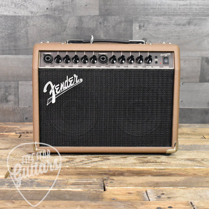 Fender Acoustasonic 40