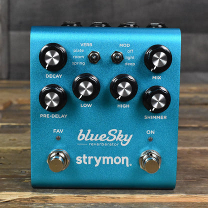 Strymon blueSky Reverberator V2