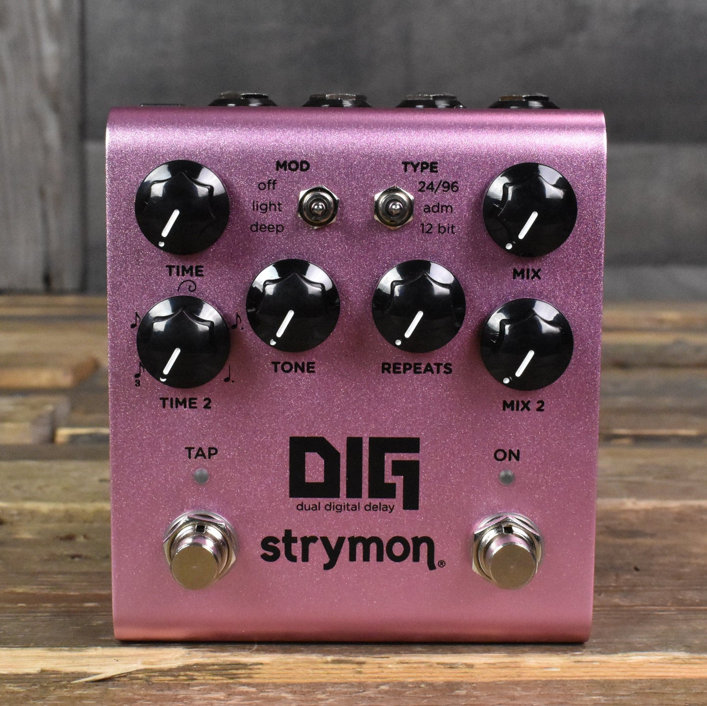 Strymon Dig V2