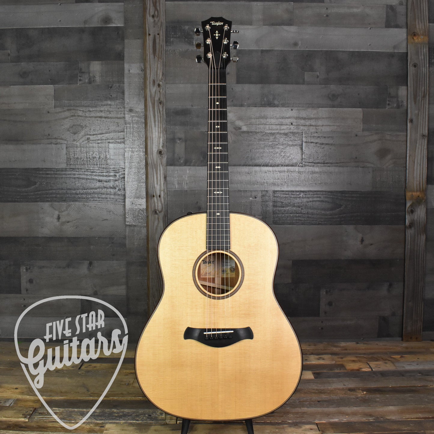 Taylor 2022 Builder's Edition 517e with Floral Hard Shell Case