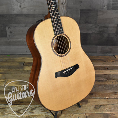 Taylor 2022 Builder's Edition 517e with Floral Hard Shell Case