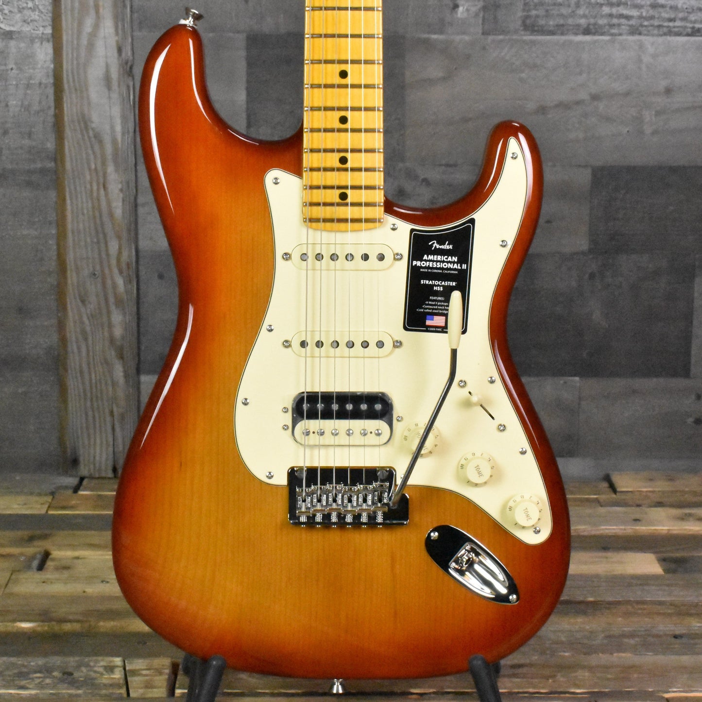 Fender American Professional II Stratocaster HSS - Sienna Sunburst with Hard Shell Case