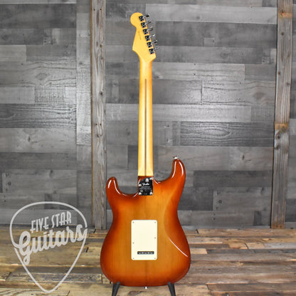 Fender American Professional II Stratocaster HSS - Sienna Sunburst with Hard Shell Case