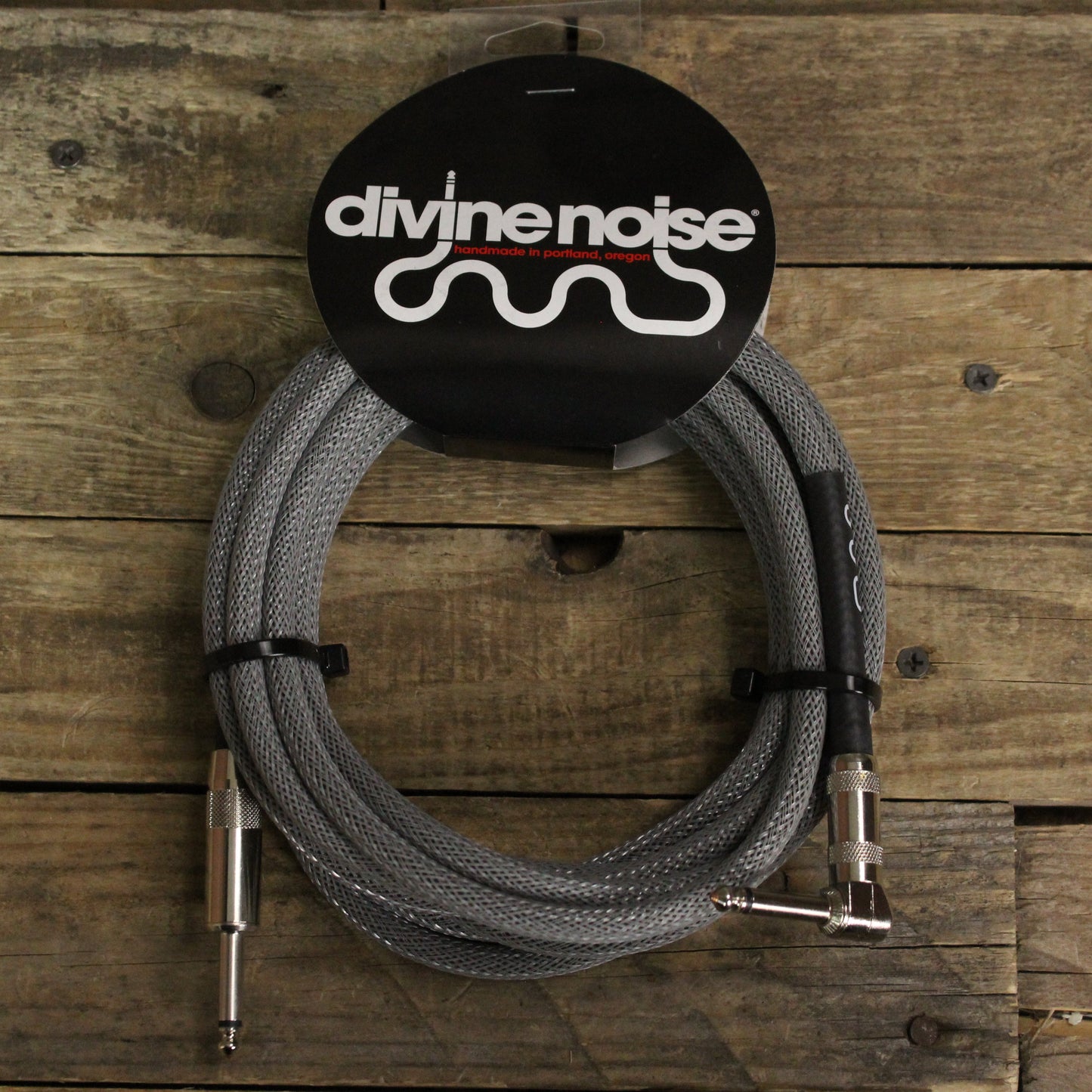 Divine Noise Straight-Right Angle 15ft Instrument Cable - Shimmer Braided Sleeving