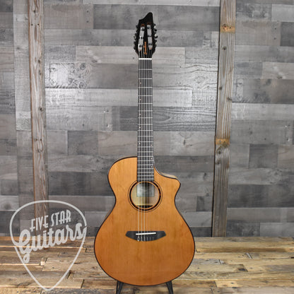 Breedlove Pursuit Exotic S Concert Nylon CE Red Cedar-Myrtlewood - Natural Gloss