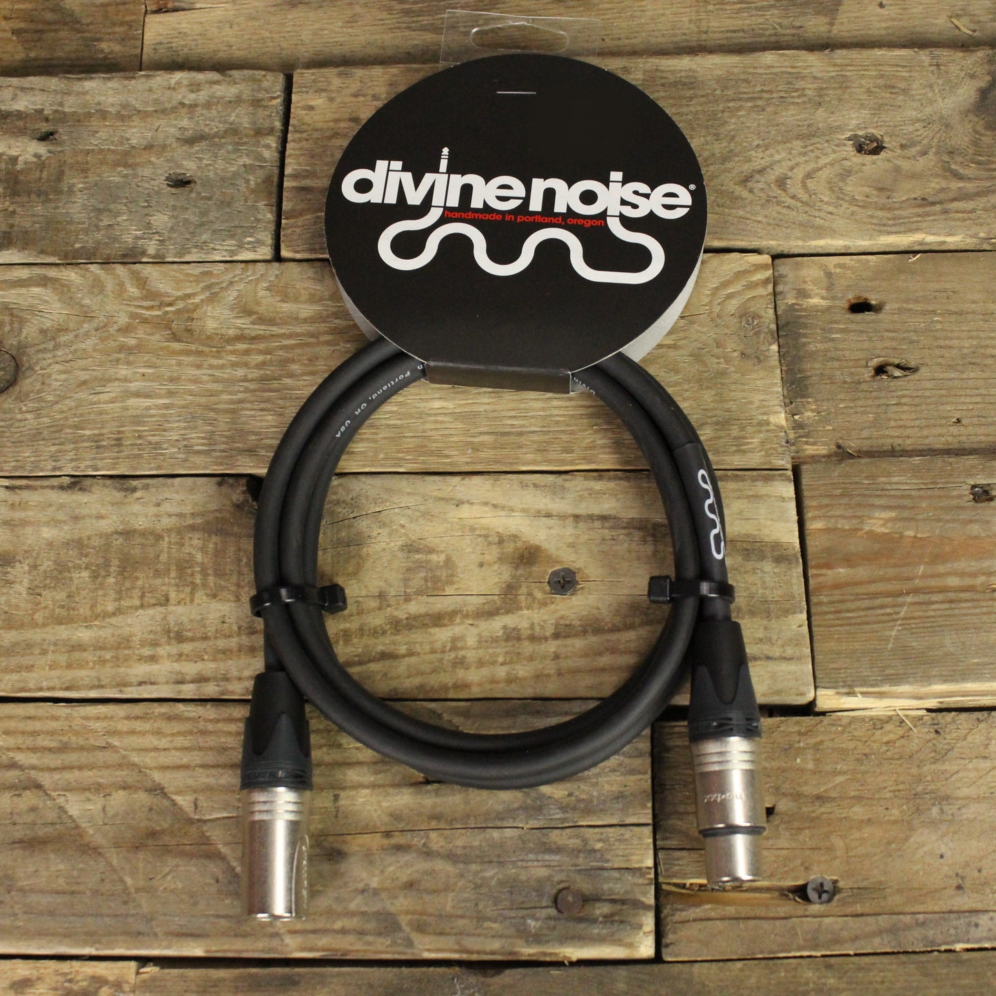 Divine Noise XLR Male to XLR Female 5ft Microphone Cable - Black