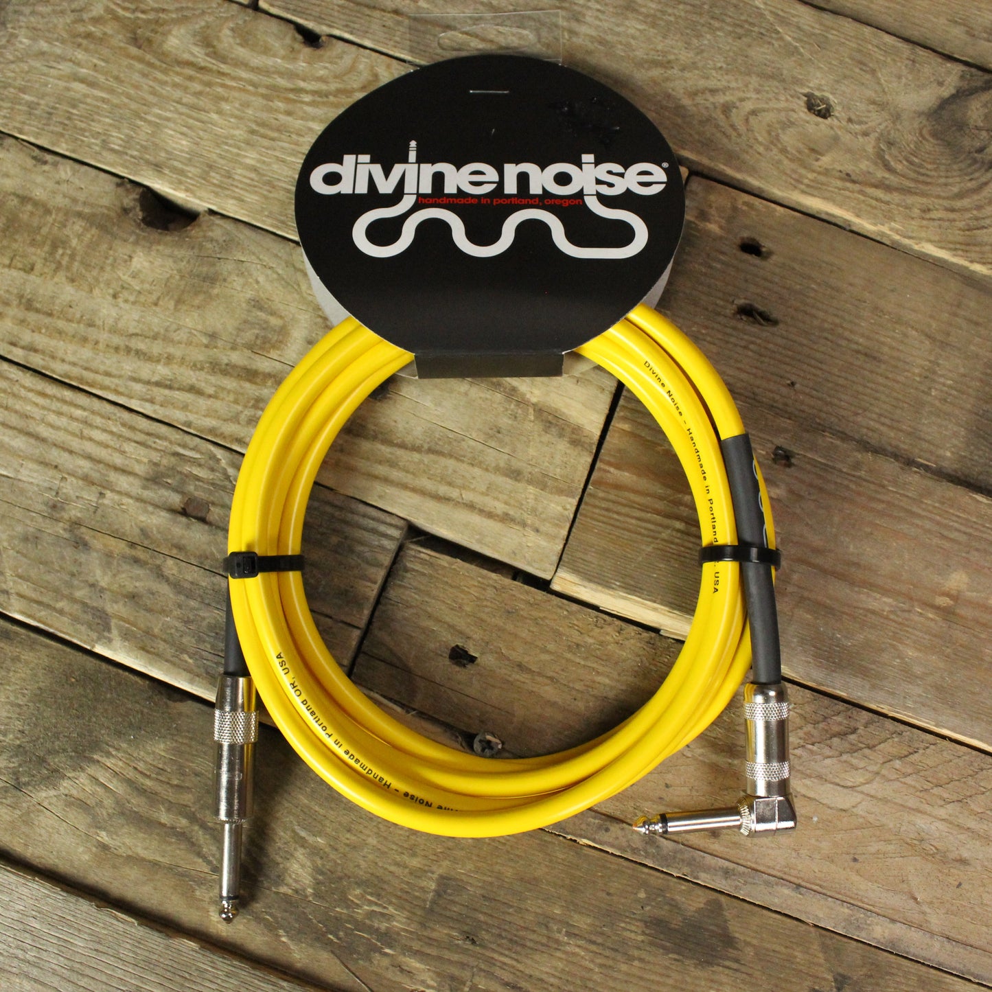 Divine Noise Straight-Right Angle 10ft Instrument Cable - Yellow