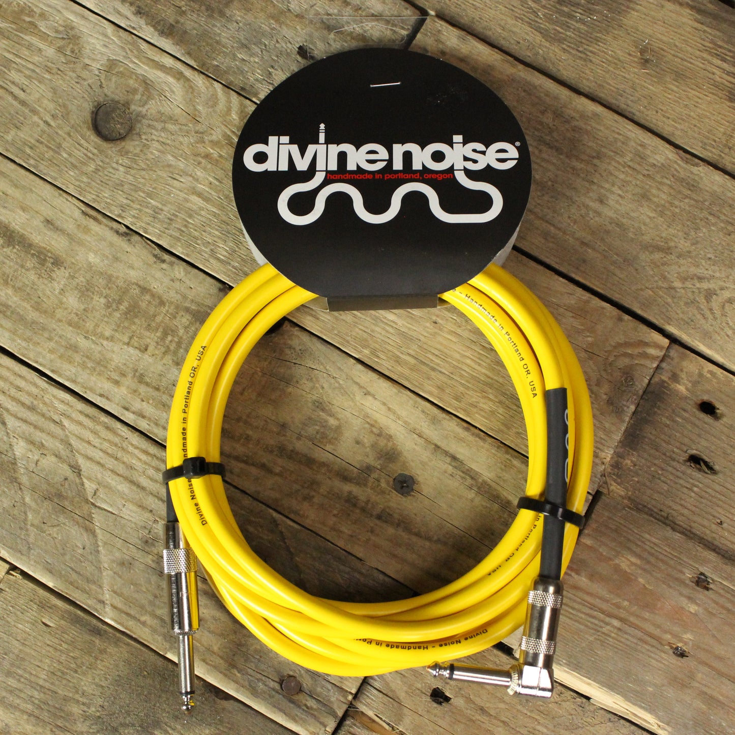 Divine Noise Straight to Right Angle 15ft Instrument Cable - Yellow