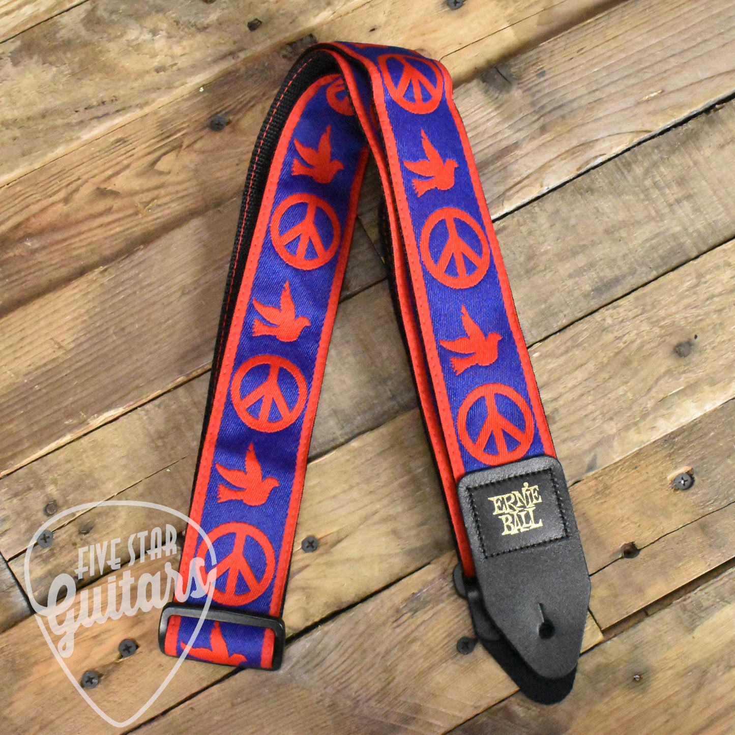 Ernie Ball P04698 Red and Blue Peace Love Dove Jacquard Strap