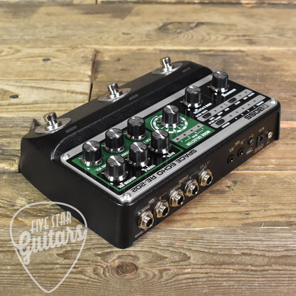 BOSS RE-202 Space Echo Pedal