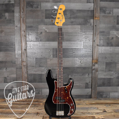 Fender American Vintage II 1960 Precision Bass Rosewood Fingerboard - Black with Hard Shell Case