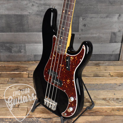 Fender American Vintage II 1960 Precision Bass Rosewood Fingerboard - Black with Hard Shell Case