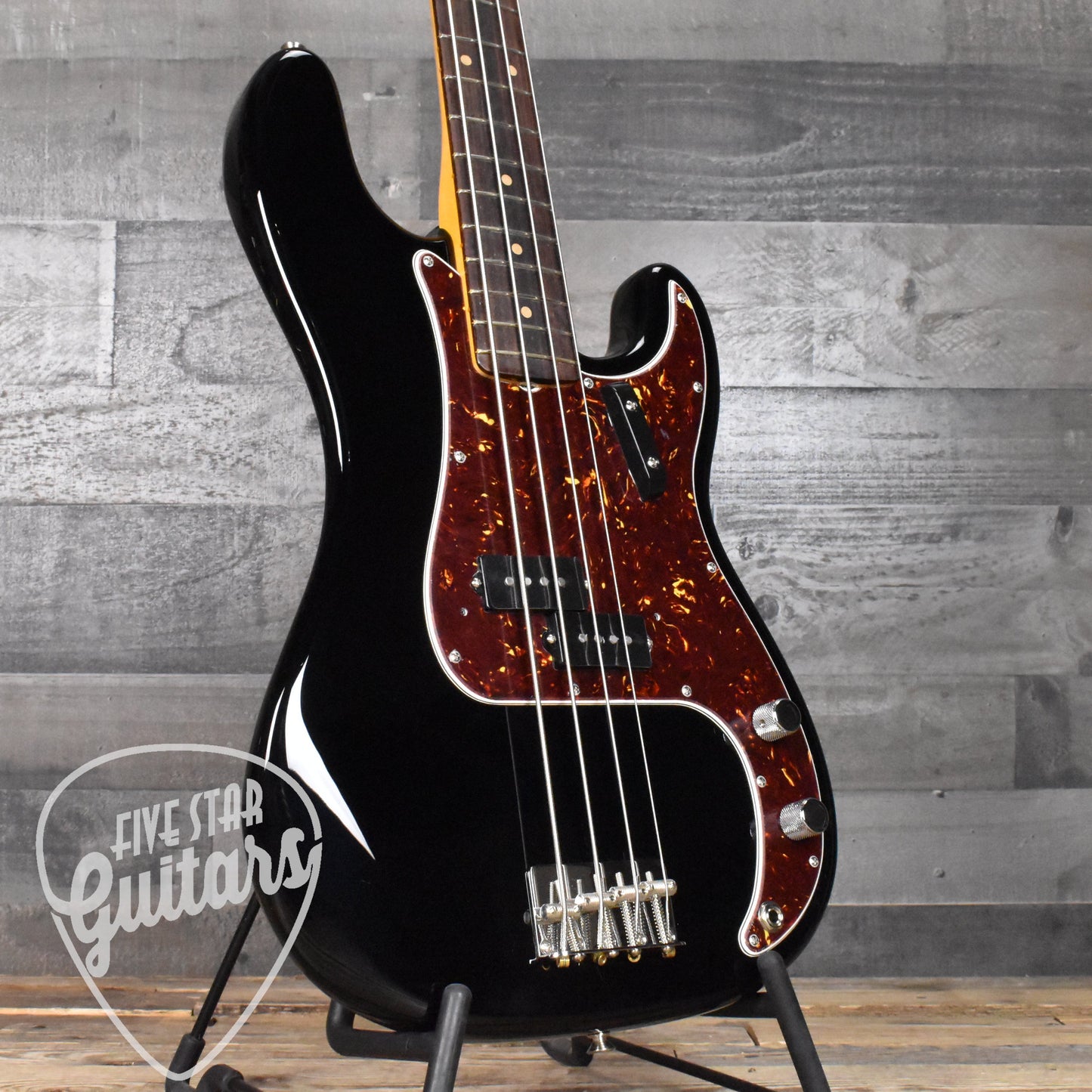 Fender American Vintage II 1960 Precision Bass Rosewood Fingerboard - Black with Hard Shell Case