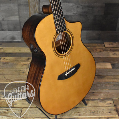 Breedlove Organic Performer Pro Concert CE European Spruce/African Mahogany - Aged Toner/Suede Burst Back with Hard Shell Case SN: 3264