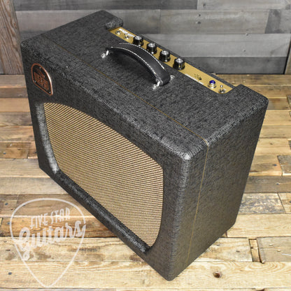 Eddie Wang Instruments Quantum Zen 15W Combo