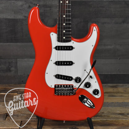 Fender MIJ Limited International Color Stratocaster Rosewood Fingerboard Morocco Red with Gig Bag