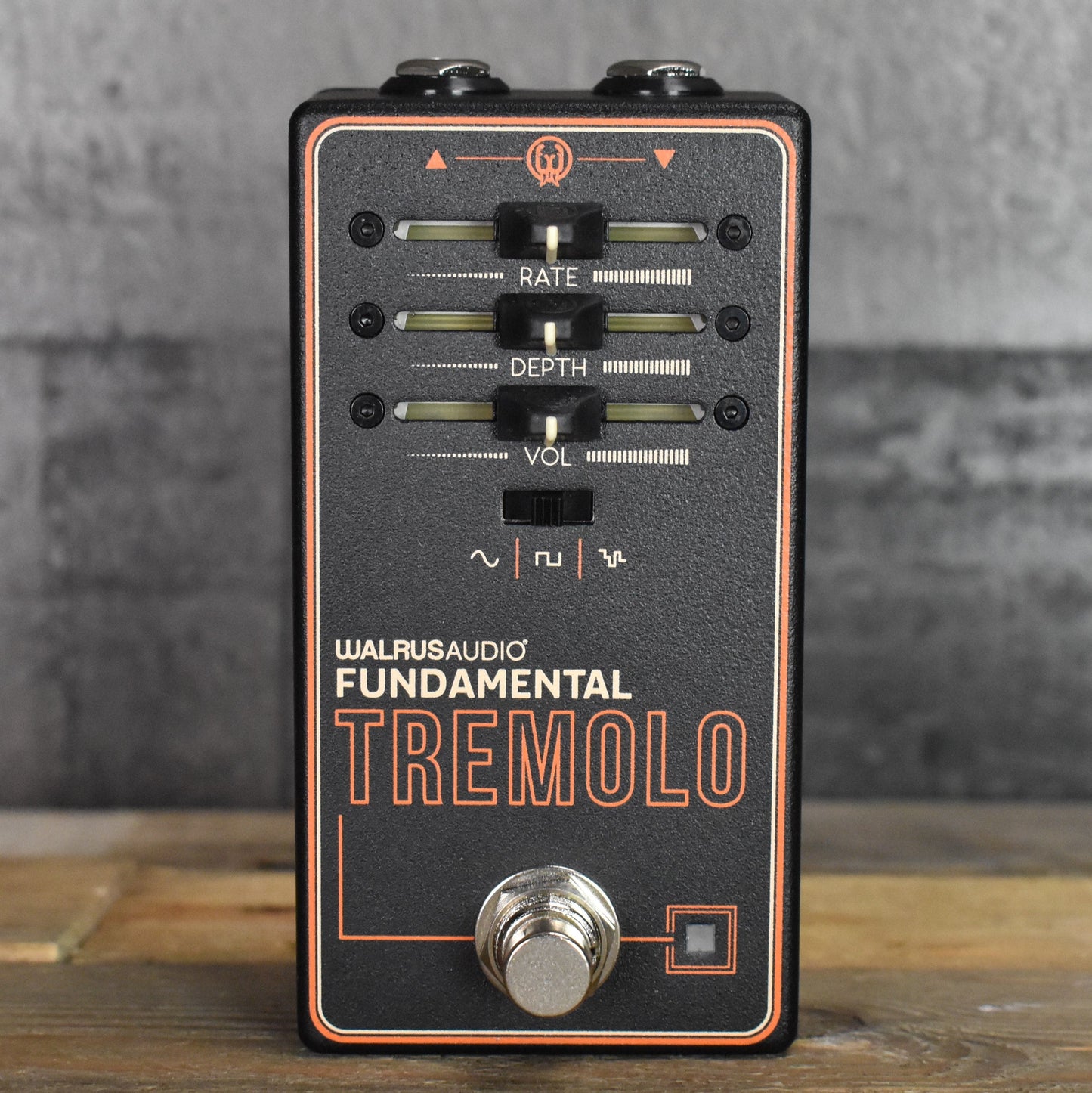 Walrus Fundamental Tremolo Pedal