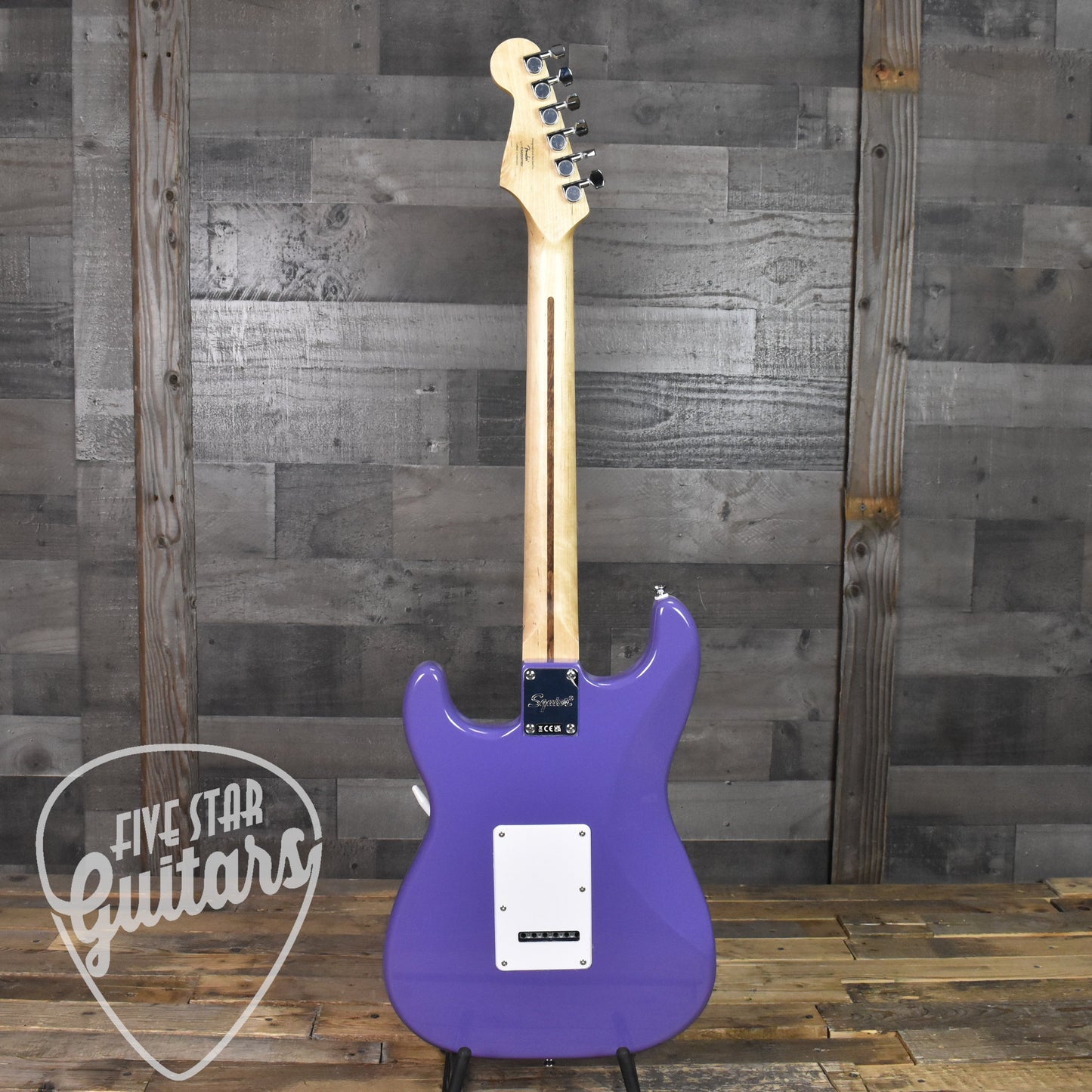 Squier Sonic Stratocaster Laurel Fingerboard White Pickguard - Ultraviolet